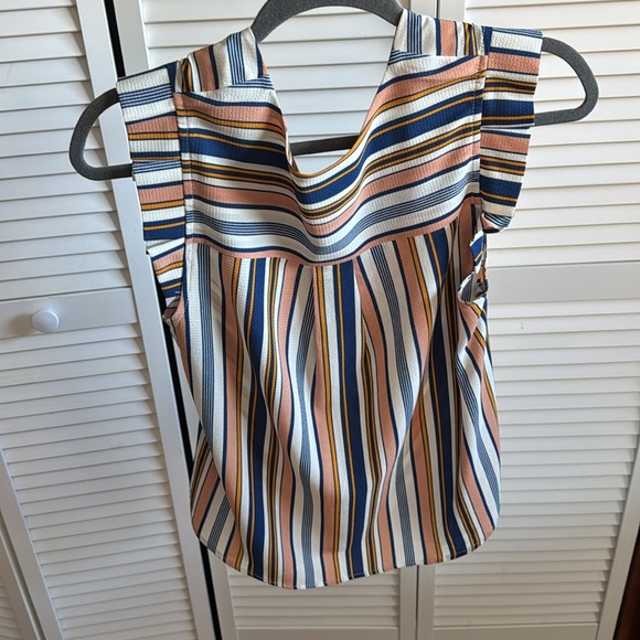 Cute loose blouse - Picture 2 of 6